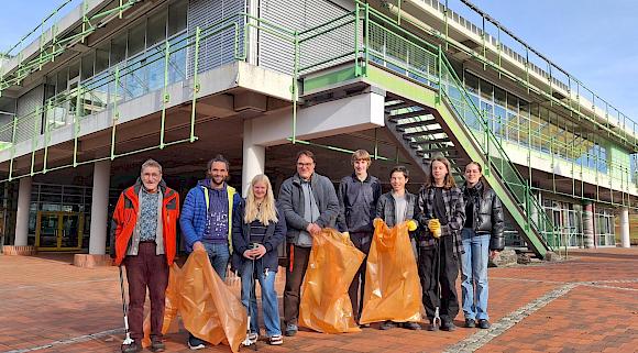 Müllsammeln für einen guten Zweck