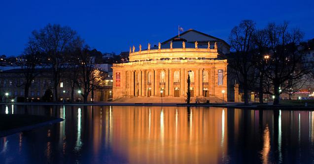 Foto: Stuttgarter Staatstheater, Quelle: https://commons.wikimedia.org/wiki/File:Stuttgart_Staatstheater-pjt2.jpg