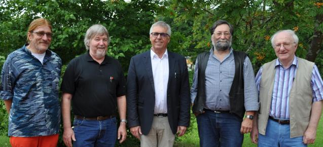 v.l.n.r.: Reinhard Ehrtmann, Ulrich Frei, Schulleiter Werner Schölzel, Michael Leonhardt, Hans Heldele